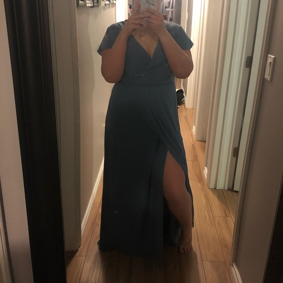 David's Bridal Wrap flutter sleeve bridesmaids dress Sz 16 - Picture 1 of 3